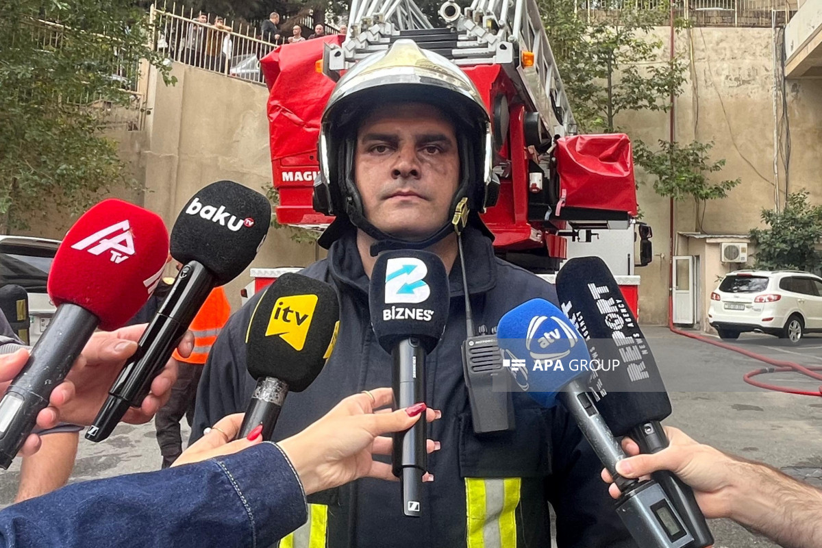 Bakıda yaşayış binasında yanğın zamanı 4 nəfər tüstüdən zəhərlənib, 44 sakin təxliyə olunub