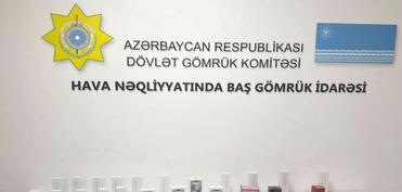 Gömrükdə mobil telefonları sərnişinlərə paylayaraq ölkəyə keçirməyə cəhd aşkarlanıb