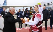 Əli Əsədov Minskə işgüzar səfərə gedib