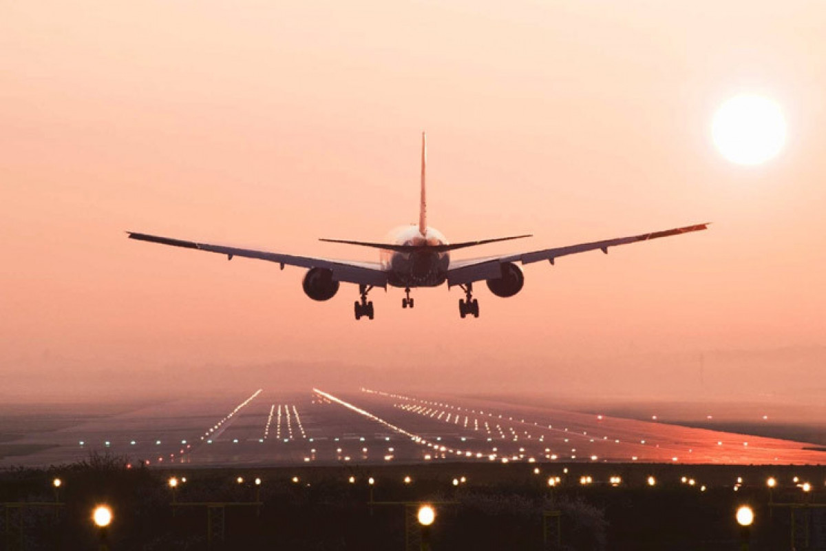 “American Airlines” şirkətinin işçiləri təyyarənin şassi bölməsində cəsəd tapıblar