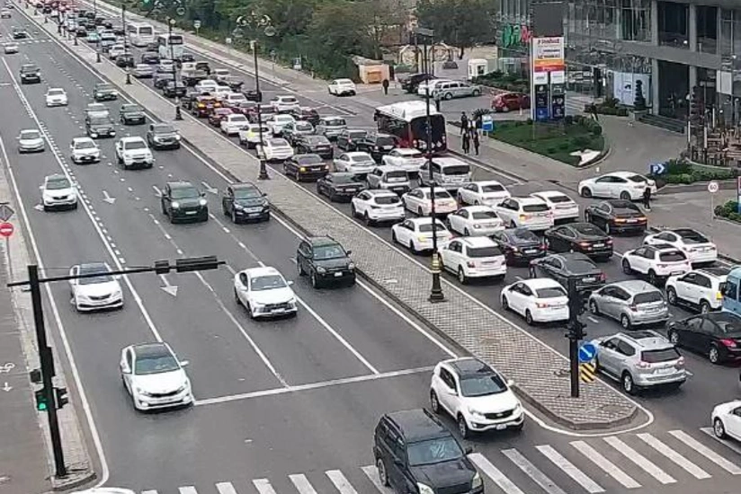 Bakıda 16 istiqamətdə tıxac var - SİYAHI, YENİLƏNİB