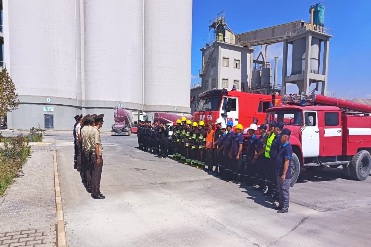 FHN Naxçıvanda fövqəladə hallar zamanı davranış qaydaları üzrə təlim keçirib