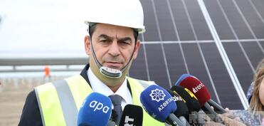 Azad edilmiş ərazilərdə bərpa olunan enerji sahəsi ilə bağlı görülən işlər açıqlanıb
