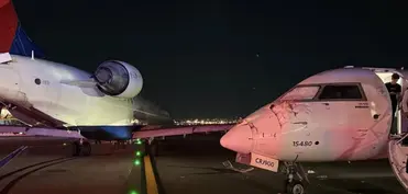 Nyu-Yorkun La Guardia hava limanında qəza baş verib