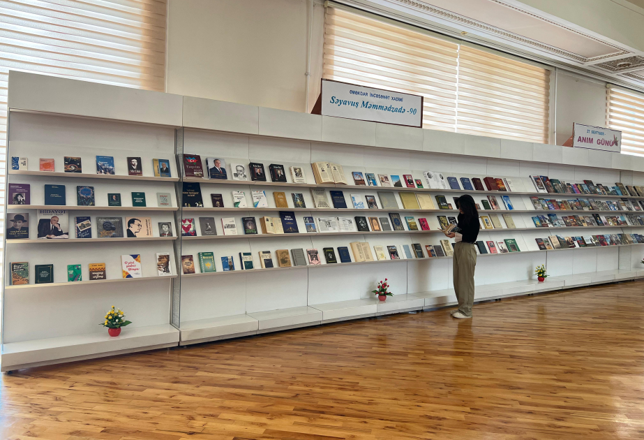 Milli Kitabxanada “Əməkdar incəsənət xadimi Səyavuş Məmmədzadə - 90” adlı ənənəvi kitab sərgisi açılıb