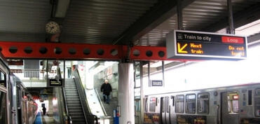 Ağ Ev Çikaqo metrosu üçün ayrılan 2,1 milyard dolları dondurub