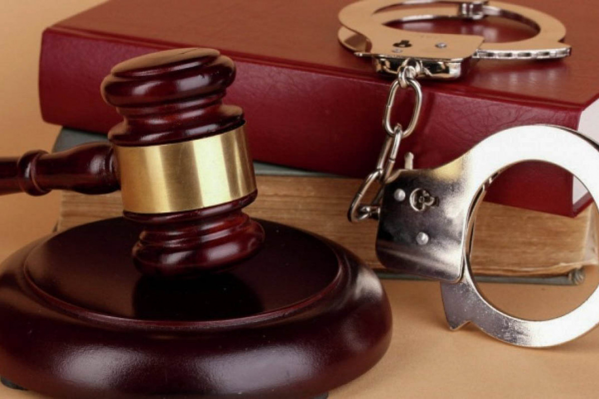 İş adamına qarşı milyonluq dələduzluqda təqsirləndirilən şəxslər azadlığa buraxılıb