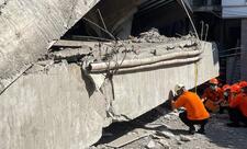 İndoneziyada məktəbin uçması nəticəsində ölənlərin sayı 36-ya çatıb