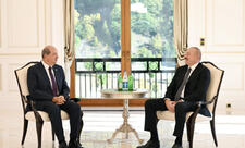 Prezident İlham Əliyev Qəbələdə Ersin Tatarla görüşüb