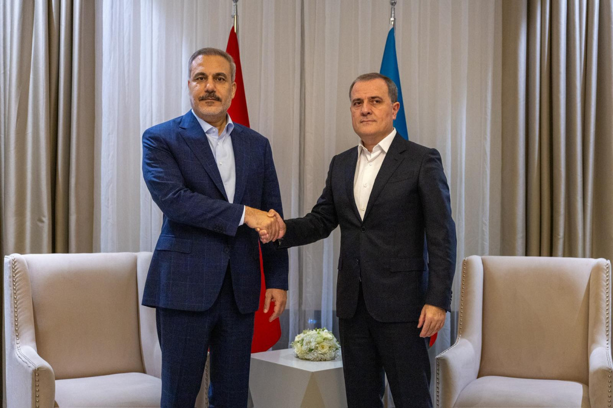 Türkiyə və Azərbaycan xarici işlər nazirləri Qəbələdə görüşüb