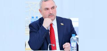 «Европа больше не прячется под американским зонтом» - Депутат