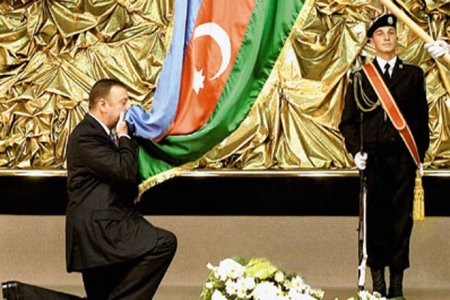 Prezidentin siyasi peşəkarlığı uğurların əsasında durur