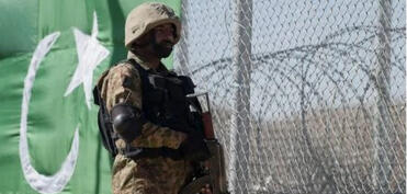Pakistan ordusu hərbçilərini öldürən 30 silahlını məhv edib