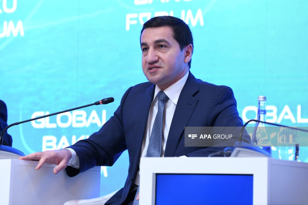 Hikmət Hacıyev: Prezidentin 10 günə üç sammitdə iştirakı Azərbaycanın çoxölçülü xarici siyasətinin göstəricisidir