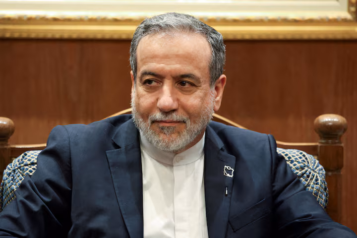 İran ABŞ prezidentinin dialoqa dəvətinin ziddiyyətli olduğunu bildirib