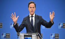 Rutte: NATO ölkələrinin yarıdan çoxu Kiyev üçün ABŞ-dan silah almağa hazırdır