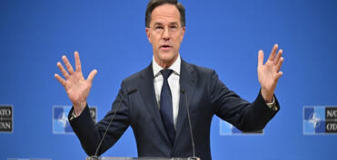 Rutte: NATO ölkələrinin yarıdan çoxu Kiyev üçün ABŞ-dan silah almağa hazırdır