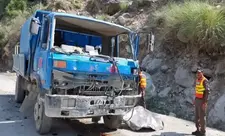 Pakistanda yük maşını aşıb, 15 nəfər ölüb
