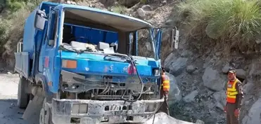 Pakistanda yük maşını aşıb, 15 nəfər ölüb