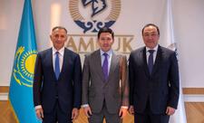 Nazir Qazaxıstanın “Samruk-Kazyna” Milli Rifah Fondu və İnvestisiya Holdinqində görüş keçirib