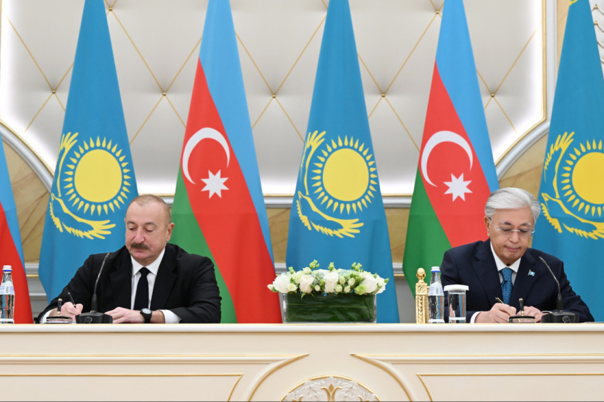 Azərbaycan-Qazaxıstan sənədləri mübadilə olunub - FOTO - YENİLƏNİB
