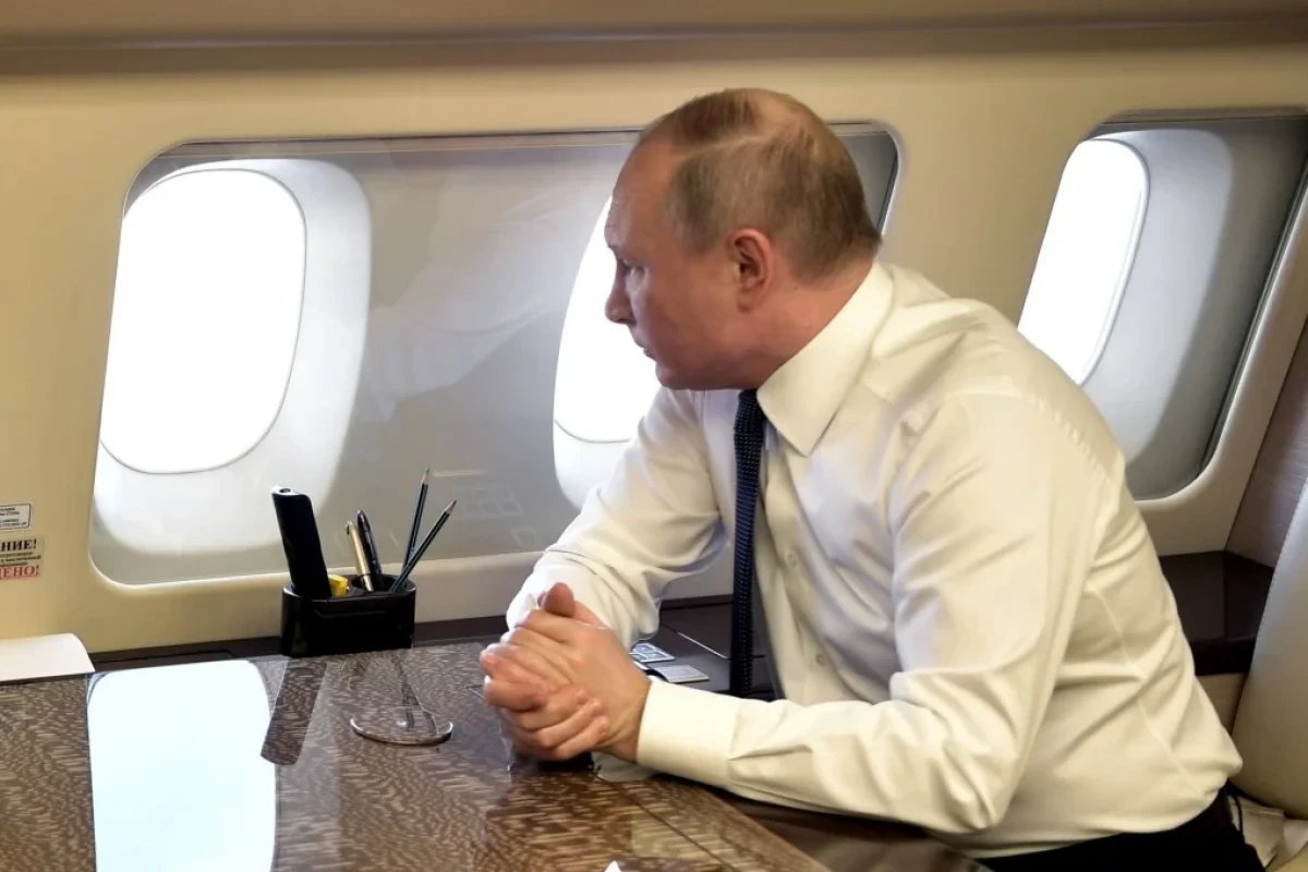 Varşava Putinin Polşanın hava məkanından keçərkən həbs olunmayacağına zəmanət vermir