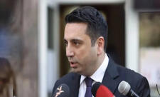 Simonyan Sahibə Qafarova ilə görüşünün çox müsbət şəraitdə keçdiyini bildirib