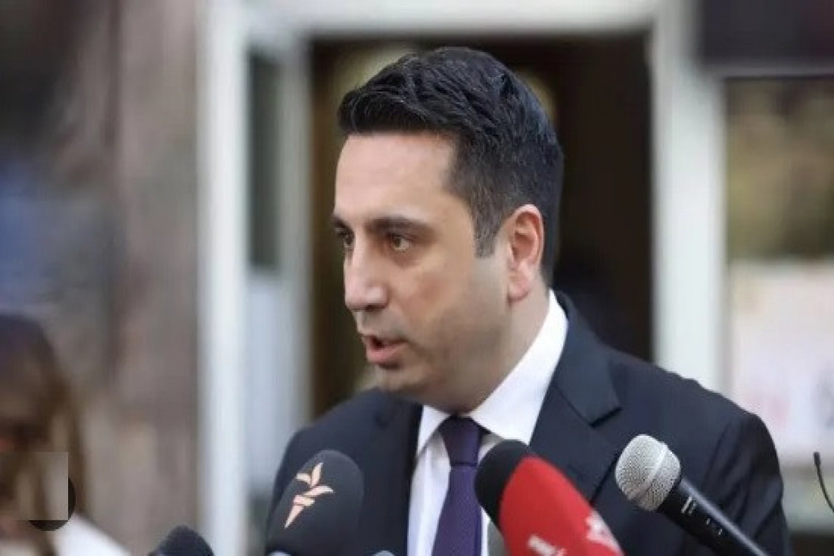 Simonyan Sahibə Qafarova ilə görüşünün çox müsbət şəraitdə keçdiyini bildirib