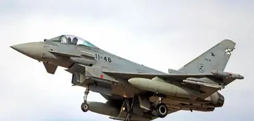 Türkiyə Britaniyadan döyüş təyyarələri alır