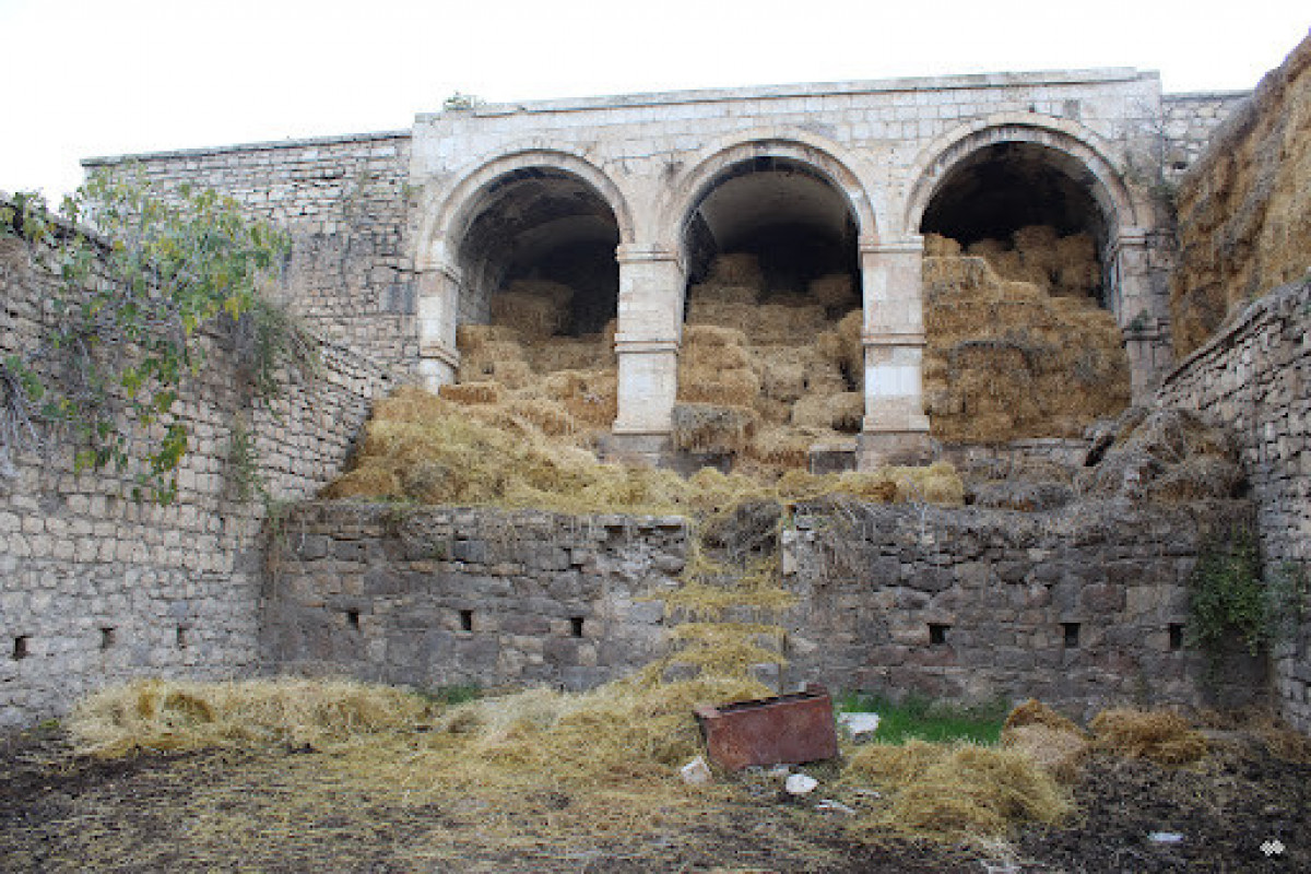 Füzulidə Qarğabazar karvansarayı bərpa ediləcək