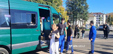 Növbəti köç karvanı Xocavəndin Qırmızı Bazar qəsəbəsinə çatıb - FOTO