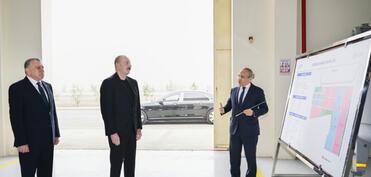 Prezident İlham Əliyev Sabirabadda aqrokimyəvi vasitələrin istehsalı müəssisəsinin fəaliyyəti ilə tanış olub