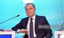 Ceyhun Bayramov Özbəkistana yola düşüb