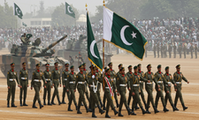 Pakistan Talibanı məhv etməklə hədələyib