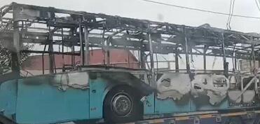 В Баку сгорел пассажирский автобус