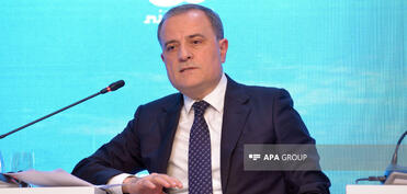 Ceyhun Bayramov Özbəkistana yola düşüb