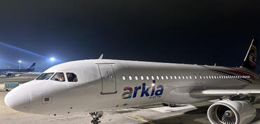 İsrailin “ARKIA” aviaşirkətinin Bakıya ilk reysi qarşılanıb