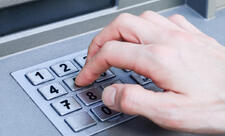 Hərbi və xüsusi rütbəli şəxslərə güzəştli şərtlərlə əmək pensiyası təyin edilmə qaydası təsdiqlənib