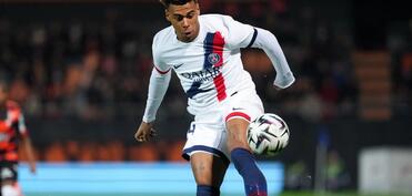 Fransalı futbolçu Azərbaycan millisi ilə oyundan əvvəl zədələnib