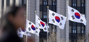 Cənubi Koreya rüsumların azalması üçün ABŞ-a 350 milyard dollar ödəyəcək