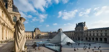 Luvr muzeyindən oğurluq edən daha bir nəfər saxlanılıb