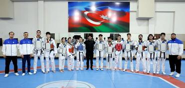 "Qarabağ"ın braziliyalı futbolçusu parataekvondoçuların məşqində olub