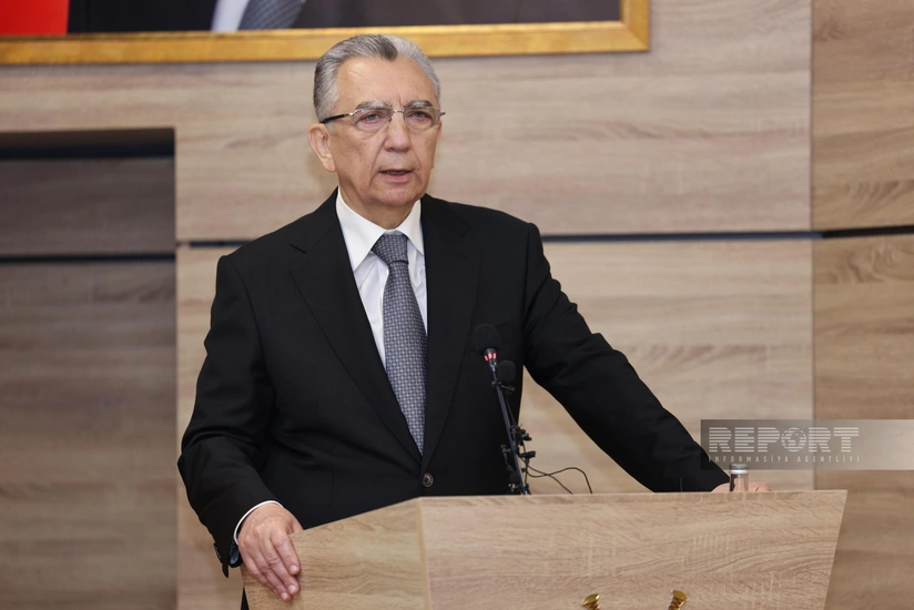 Eldar Əzizov qış mövsümü və Yeni il tədbirlərinin keçirilməsi ilə bağlı tapşırıqlar verib