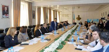 Təhsil ictimaiyyəti ilə məktəbəqədər və ümumi təhsil müzakirə olunub