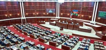 Milli Məclis Zəfər Gününün beşinci ildönümü ilə bağlı bəyanatı qəbul edib - YENİLƏNİB-2