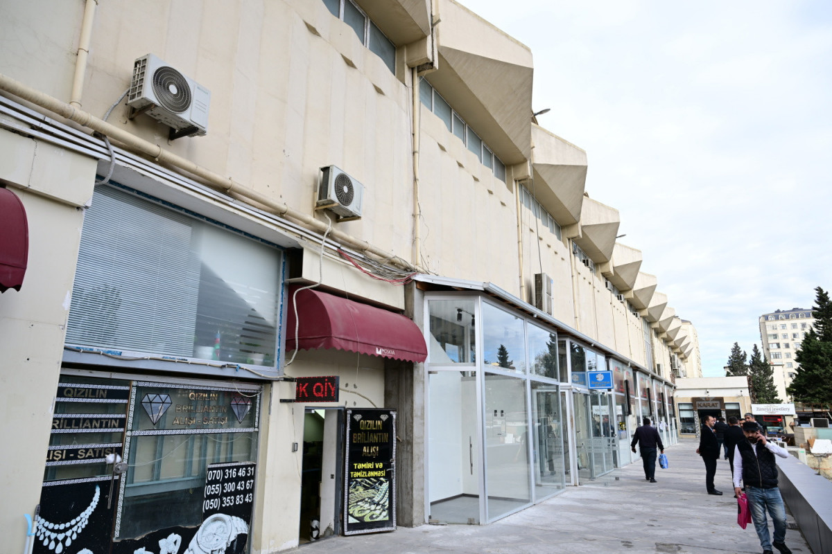 “Moskva” univermağının binasında qanunsuz təmir işləri aparılıb