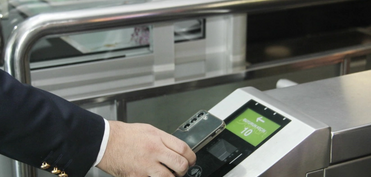Bakı metrosunun keçidlərində NFC dəstəkləyən bank kartları ilə test rejimində ödəniş imkanı yaradılıb