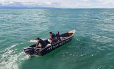 Xəzərdə batma təhlükəsi ilə üzləşən 3 balıqçı xilas olunub- FOTO - VİDEO