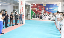 Rafael Ağayev eşitmə məhdudiyyətli karateçilərlə görüşüb