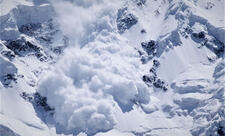 Himalayda qar uçqunu 7 nəfərin həyatına son qoyub